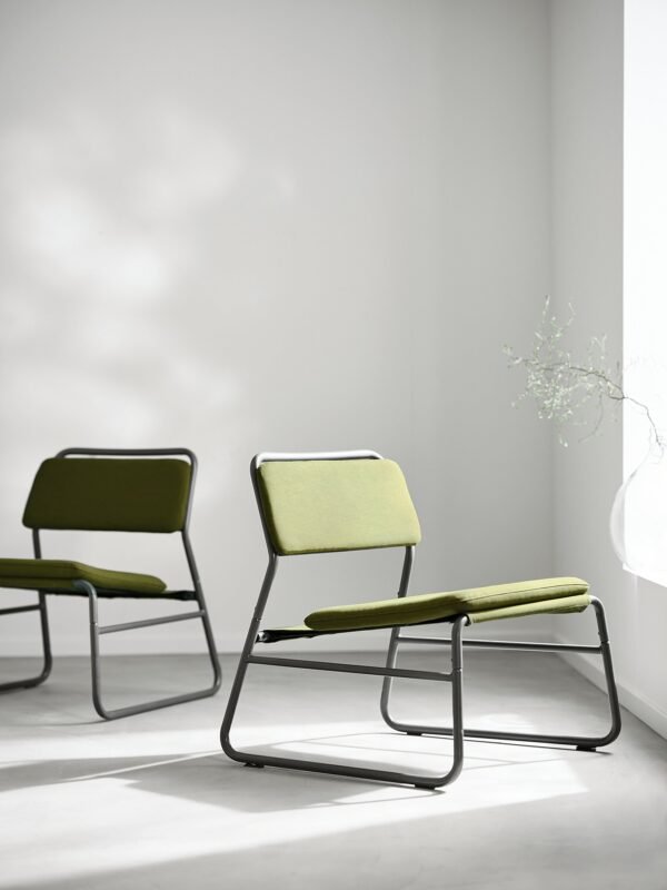 Easy chair olivegreen